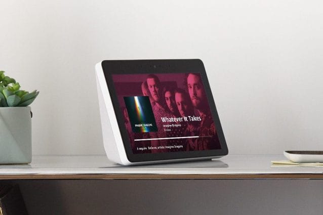 Amazon Echo Show: arriva in Italia il dispositivo con schermo da 10 pollici e Alexa
